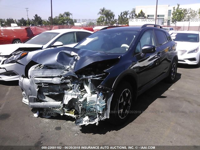 JF2GTADC3JH229390 - 2018 SUBARU CROSSTREK PREMIUM ნაცრისფერი ფოტო 2