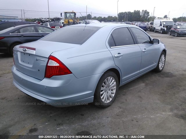 3FADP0L31BR180942 - 2011 FORD FUSION HYBRID Light Blue photo 4