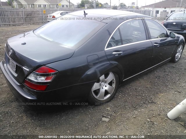 WDDNG71X57A075972 - 2007 MERCEDES-BENZ S 550 BLACK photo 4