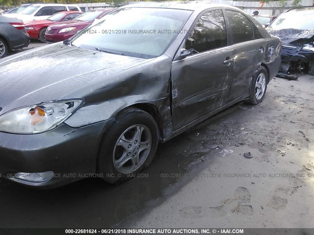 4T1BE32K02U510804 - 2002 TOYOTA CAMRY LE/XLE/SE ნაცრისფერი ფოტო 6