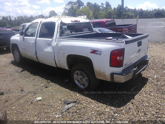 1GCPKTE33BF208404 - 2011 CHEVROLET SILVERADO K1500 LTZ WHITE photo 3