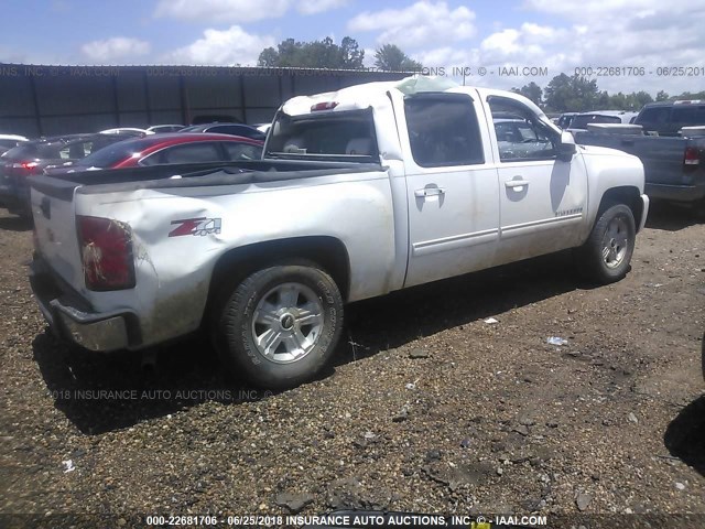 1GCPKTE33BF208404 - 2011 CHEVROLET SILVERADO K1500 LTZ WHITE photo 4