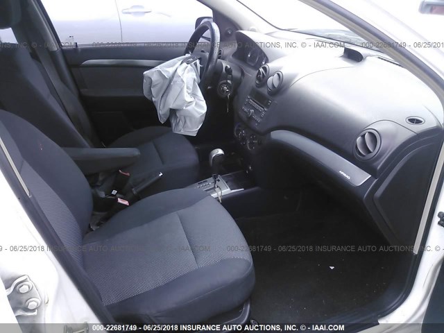 KL1TD5DE7AB086151 - 2010 CHEVROLET AVEO LS/LT 白色 照片 5