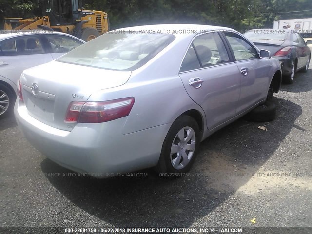 4T1BE46K57U641170 - 2007 TOYOTA CAMRY NEW GENERAT CE/LE/XLE/SE SILVER photo 4