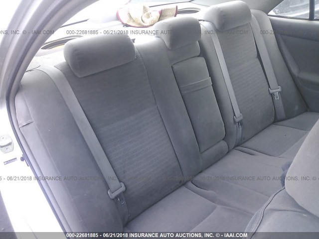 4T1BE32K95U005462 - 2005 TOYOTA CAMRY LE/XLE/SE ვერცხლისფერი ფოტო 8