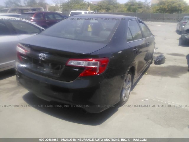 4T1BF1FK6EU817491 - 2014 TOYOTA CAMRY L/SE/LE/XLE Qara foto 4
