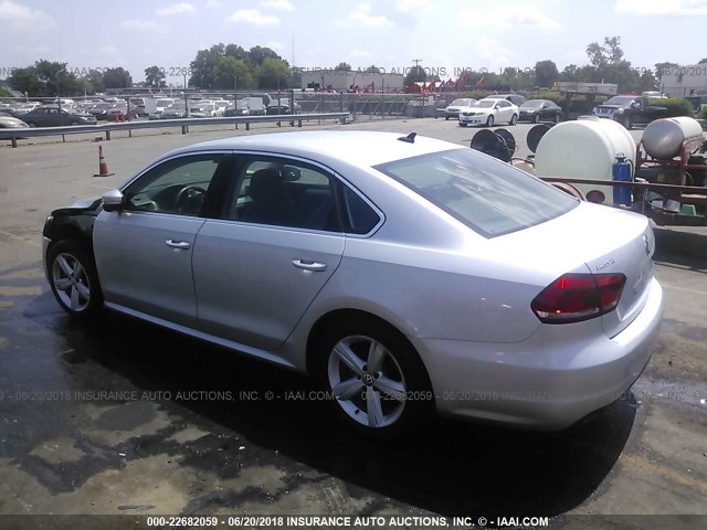 1VWBP7A34DC016063 - 2013 VOLKSWAGEN PASSAT SE SILVER photo 3