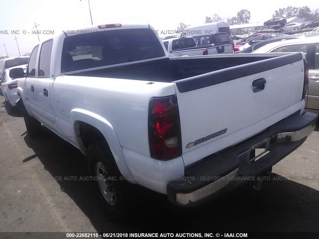 1GCHC23U16F112591 - 2006 CHEVROLET SILVERADO C2500 HEAVY DUTY WHITE photo 3