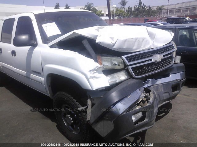 1GCHC23U16F112591 - 2006 CHEVROLET SILVERADO C2500 HEAVY DUTY WHITE photo 6