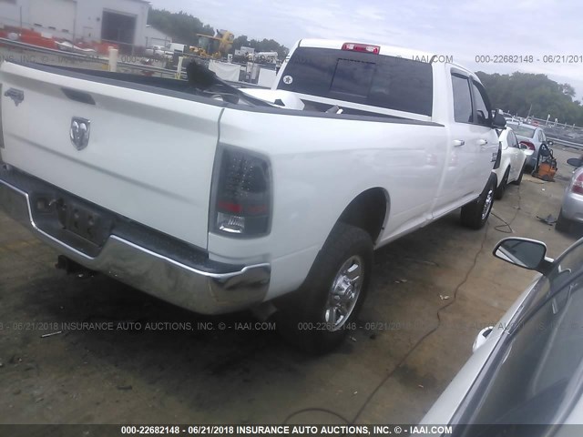 3C6UR5JL6FG524293 - 2015 RAM 2500 SLT Biały zdjęcie 4