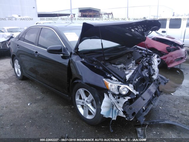 4T1BF1FK5EU454763 - 2014 TOYOTA CAMRY L/SE/LE/XLE Qara foto 1