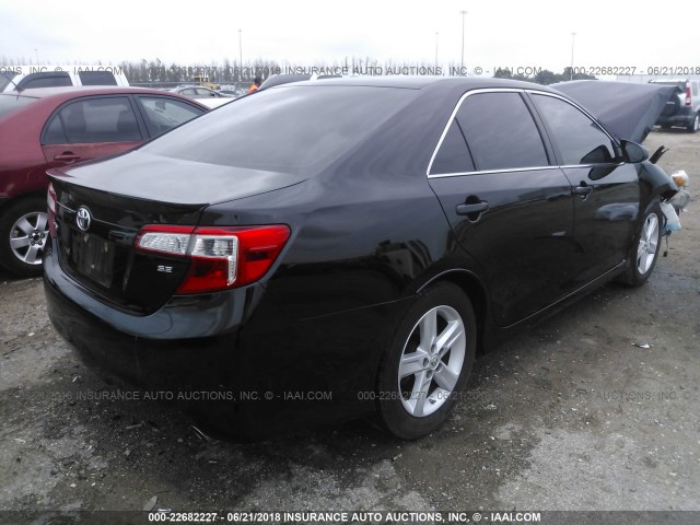 4T1BF1FK5EU454763 - 2014 TOYOTA CAMRY L/SE/LE/XLE Qara foto 4