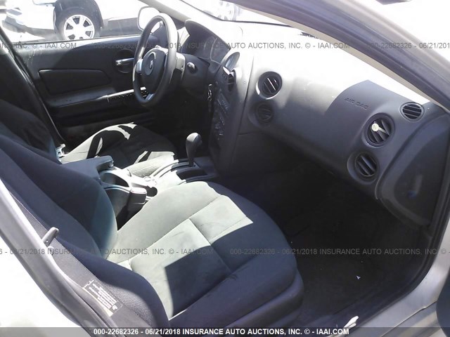 2G2WP552061227039 - 2006 PONTIAC GRAND PRIX SILVER photo 5