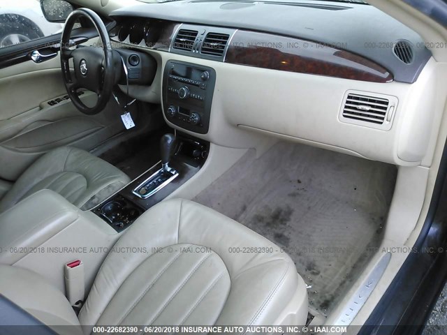 1G4HD57287U231299 - 2007 BUICK LUCERNE CXL BROWN photo 5