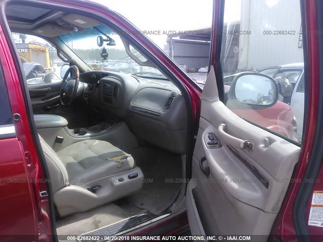 5LMEU27R12LJ05487 - 2002 LINCOLN NAVIGATOR RED photo 5