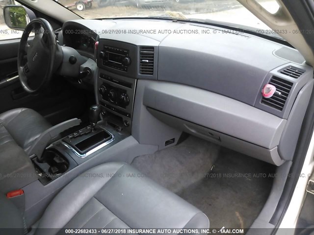 1J4GR48K85C515457 - 2005 JEEP GRAND CHEROKEE LAREDO/COLUMBIA/FREEDOM 白色 照片 5