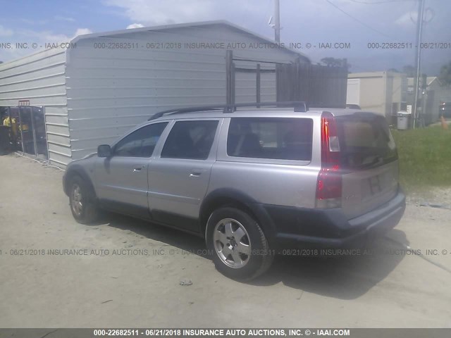 YV1SZ58D111005488 - 2001 VOLVO V70 XC SILVER photo 3