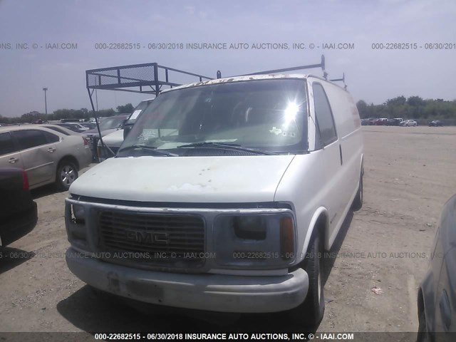 1GTHG39R5Y1141511 - 2000 GMC SAVANA G3500 WHITE photo 2