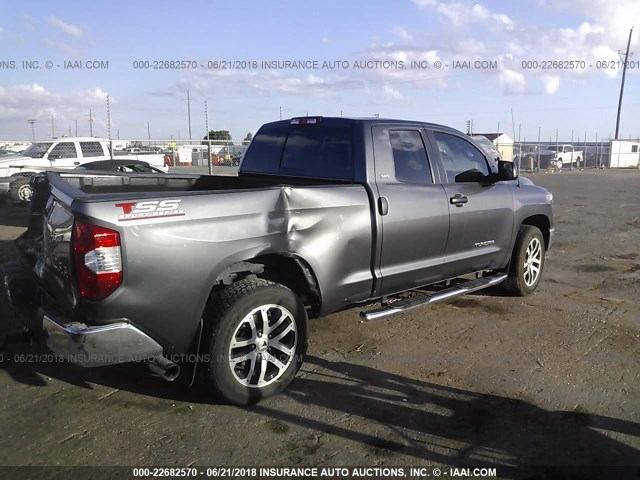 5TFRM5F12JX123395 - 2018 TOYOTA TUNDRA DOUBLE CAB SR/SR5 GRAY photo 4