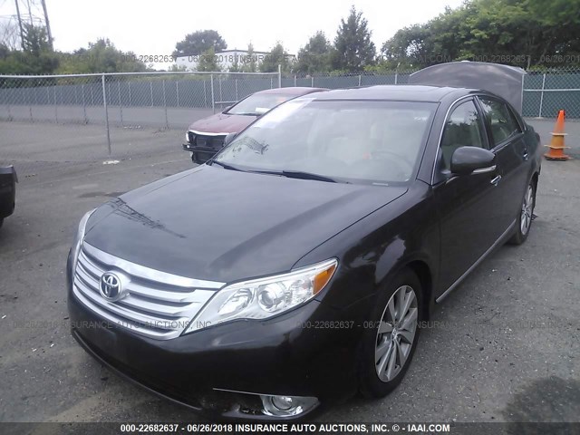 4T1BK3DB7BU375763 - 2011 TOYOTA AVALON LIMITED BLACK photo 2