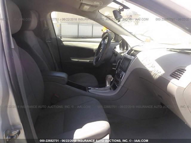 1G1ZC5E13BF283323 - 2011 CHEVROLET MALIBU 1LT 灰色 照片 5