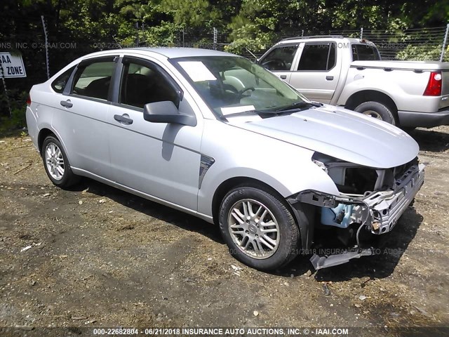 1FAHP35N48W109029 - 2008 FORD FOCUS SE/SEL/SES SILVER photo 1