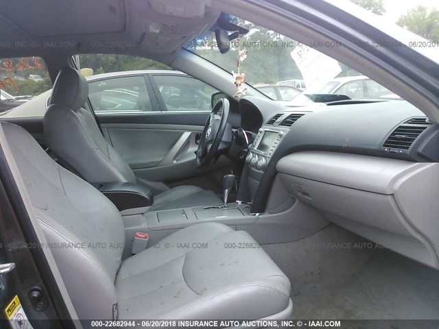 4T1BE46K17U077095 - 2007 TOYOTA CAMRY NEW GENERAT CE/LE/XLE/SE GRAY photo 5