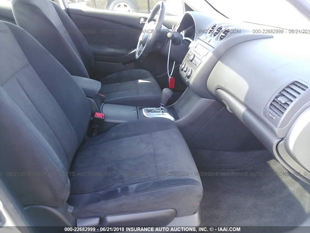 1N4BL2AP7AN506684 - 2010 NISSAN ALTIMA SR SILVER photo 5