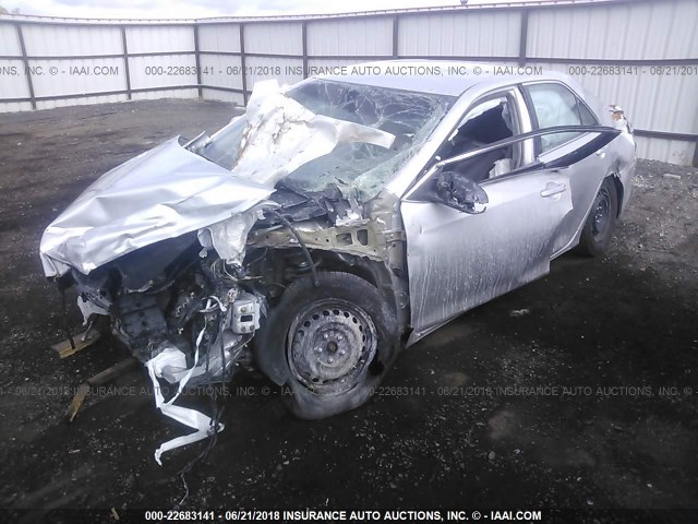 4T4BF1FK4DR287980 - 2013 TOYOTA CAMRY L/SE/LE/XLE 银色 照片 2