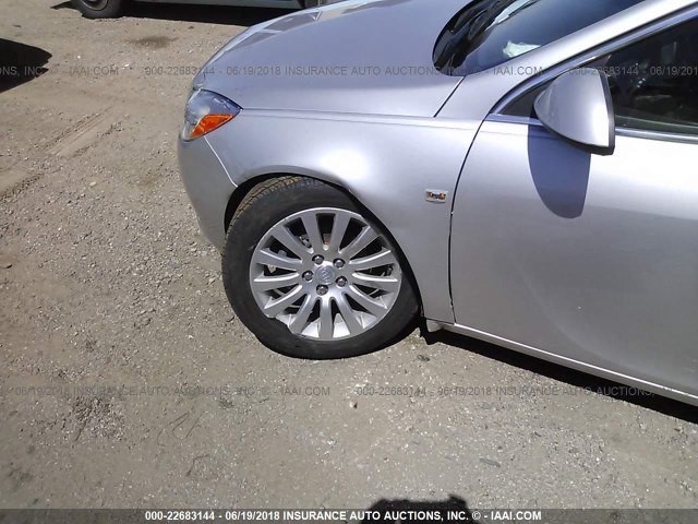 W04GU5GC1B1010284 - 2011 BUICK REGAL CXL SILVER photo 6