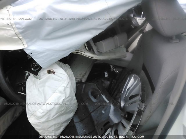 4T1BF1FK1EU417628 - 2014 TOYOTA CAMRY L/SE/LE/XLE Ağ foto 5