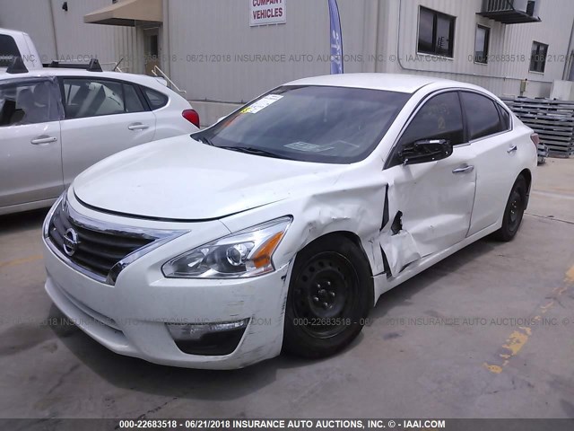 1N4AL3AP2DN439353 - 2013 NISSAN ALTIMA 2.5/S/SV/SL WHITE photo 2