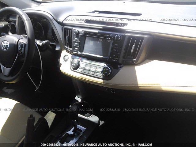 JTMRFREV8JJ723900 - 2018 TOYOTA RAV4 ADVENTURE/XLE 白色 照片 5