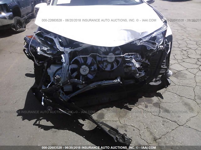 JTMRFREV8JJ723900 - 2018 TOYOTA RAV4 ADVENTURE/XLE 白色 照片 6