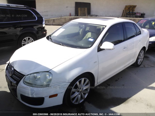 3VWRJ7AJ6AM043791 - 2010 VOLKSWAGEN JETTA WOLFSBURG WHITE photo 2