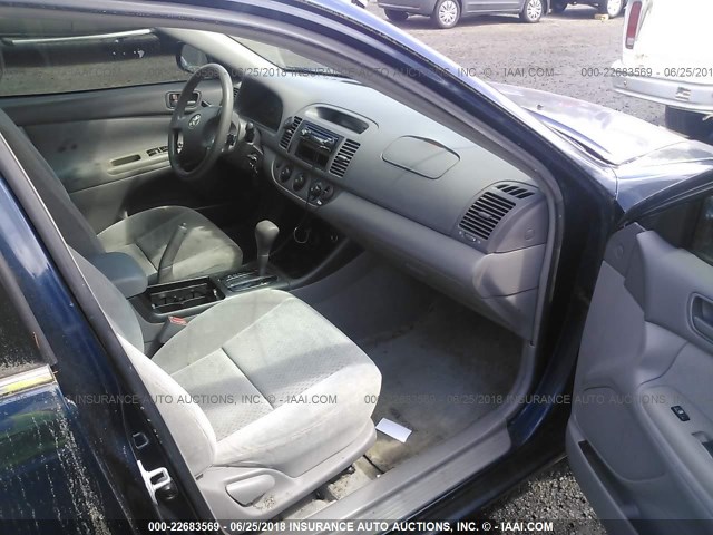 4T1BE32KX3U218577 - 2003 TOYOTA CAMRY LE/XLE/SE 蓝色 照片 5