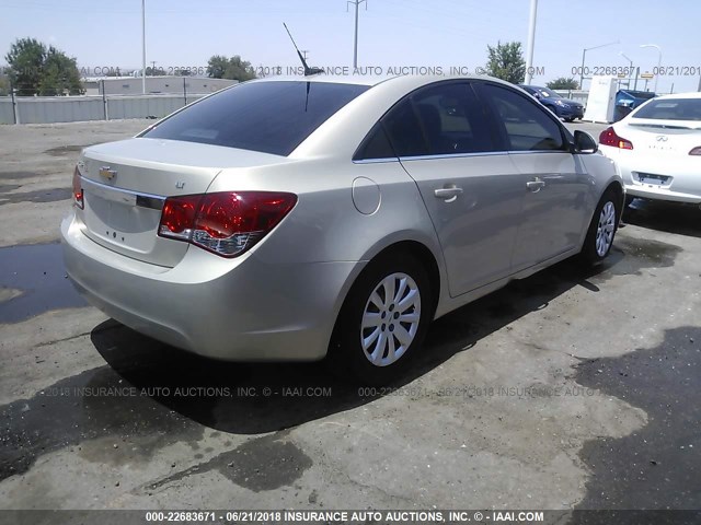 1G1PF5S98B7267640 - 2011 CHEVROLET CRUZE LT GOLD photo 4