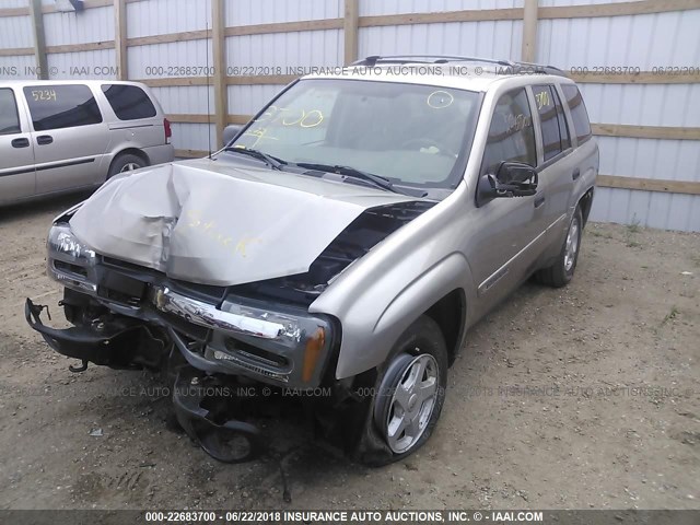 1GNDT13S722443093 - 2002 CHEVROLET TRAILBLAZER  TAN photo 2