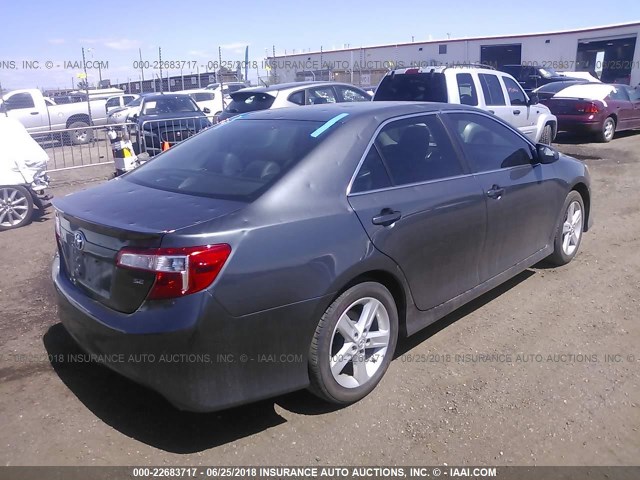 4T1BF1FK6DU213213 - 2013 TOYOTA CAMRY L/SE/LE/XLE 灰色 照片 4