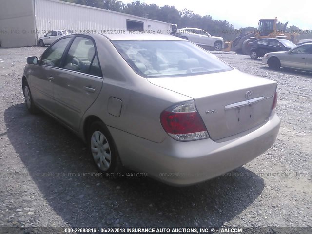 4T1BE32K35U980832 - 2005 TOYOTA CAMRY LE/XLE/SE 金色 照片 3
