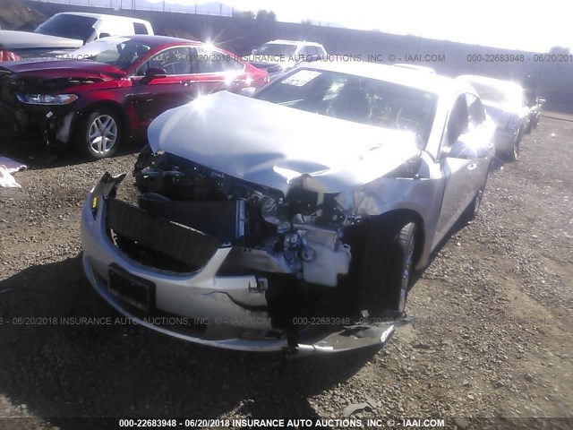 1G4GF5E3XCF364890 - 2012 BUICK LACROSSE PREMIUM SILVER photo 2