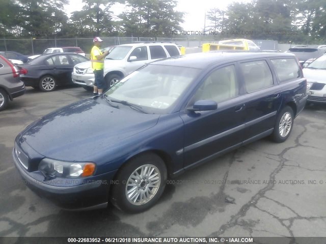 YV1SW64A542370510 - 2004 VOLVO V70 BLUE photo 2