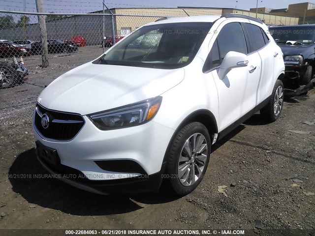 KL4CJASBXJB529910 - 2018 BUICK ENCORE PREFERRED Weiß Foto 2