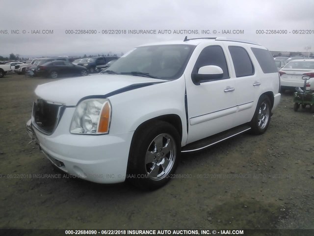 1GKFK63827J204154 - 2007 GMC YUKON DENALI WHITE photo 2