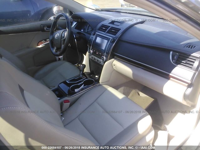 4T1BF1FK7CU551556 - 2012 TOYOTA CAMRY SE/LE/XLE 绿色 照片 5