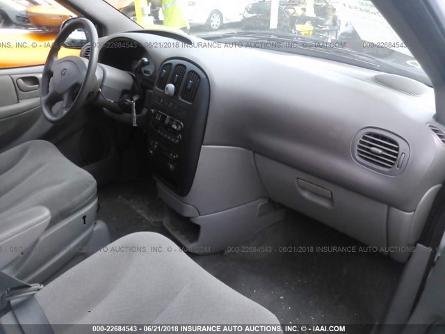 1B4GP45372B667723 - 2002 DODGE CARAVAN SPORT WHITE photo 5