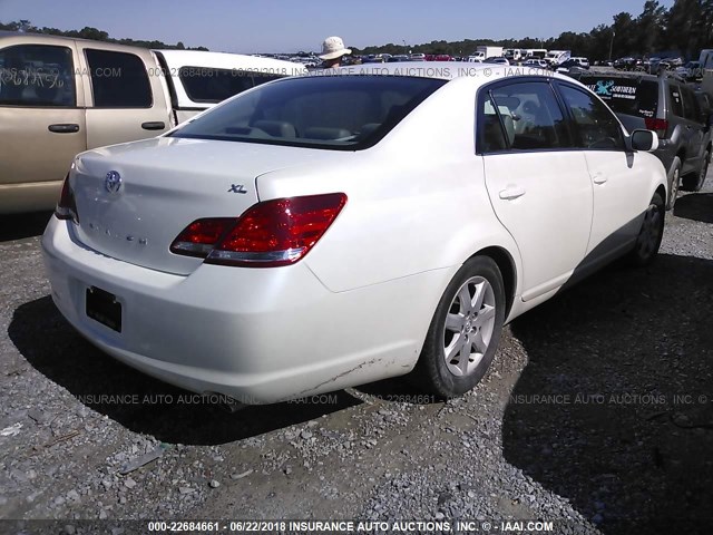 4T1BK36B56U072581 - 2006 TOYOTA AVALON XL/XLS/TOURING/LIMITED WHITE photo 4