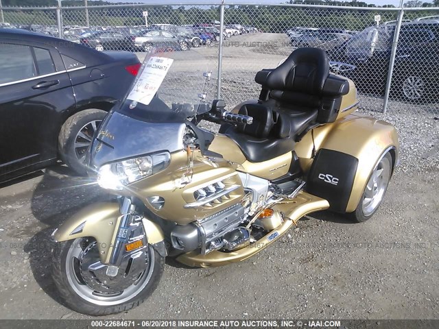 1HFSC47F06A507586 - 2006 HONDA GL1800 GOLD photo 2