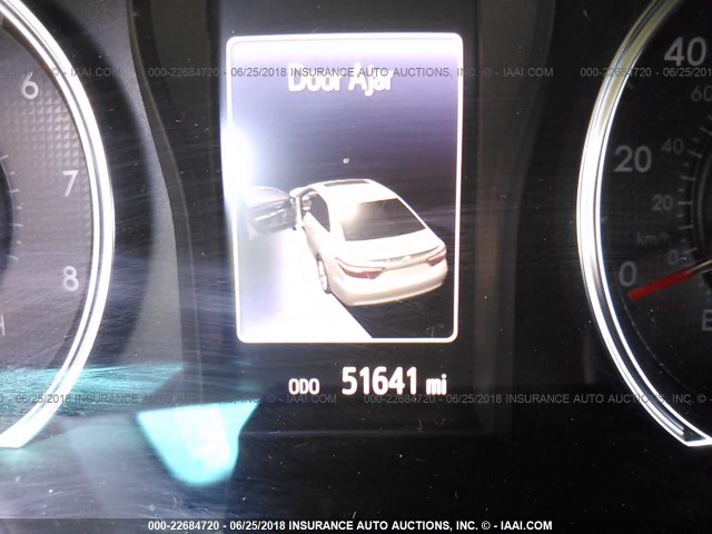 4T1BF1FK1GU186586 - 2016 TOYOTA CAMRY LE/XLE/SE/XSE SILVER photo 7