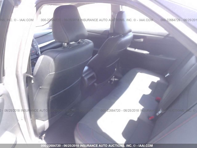 4T1BF1FK1GU186586 - 2016 TOYOTA CAMRY LE/XLE/SE/XSE SILVER photo 8